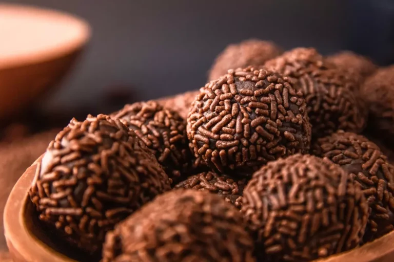 Brigadeiro de Pimenta com Chocolate Amargo